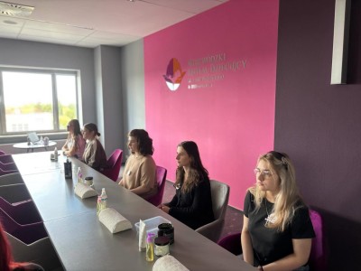 Dzień Mamy w Szpitalu Dziecięcym w Bydgoszczy z Kosmetologiczną Organizacją Studencką . Kliknij, aby powiększyć zdjęcie.